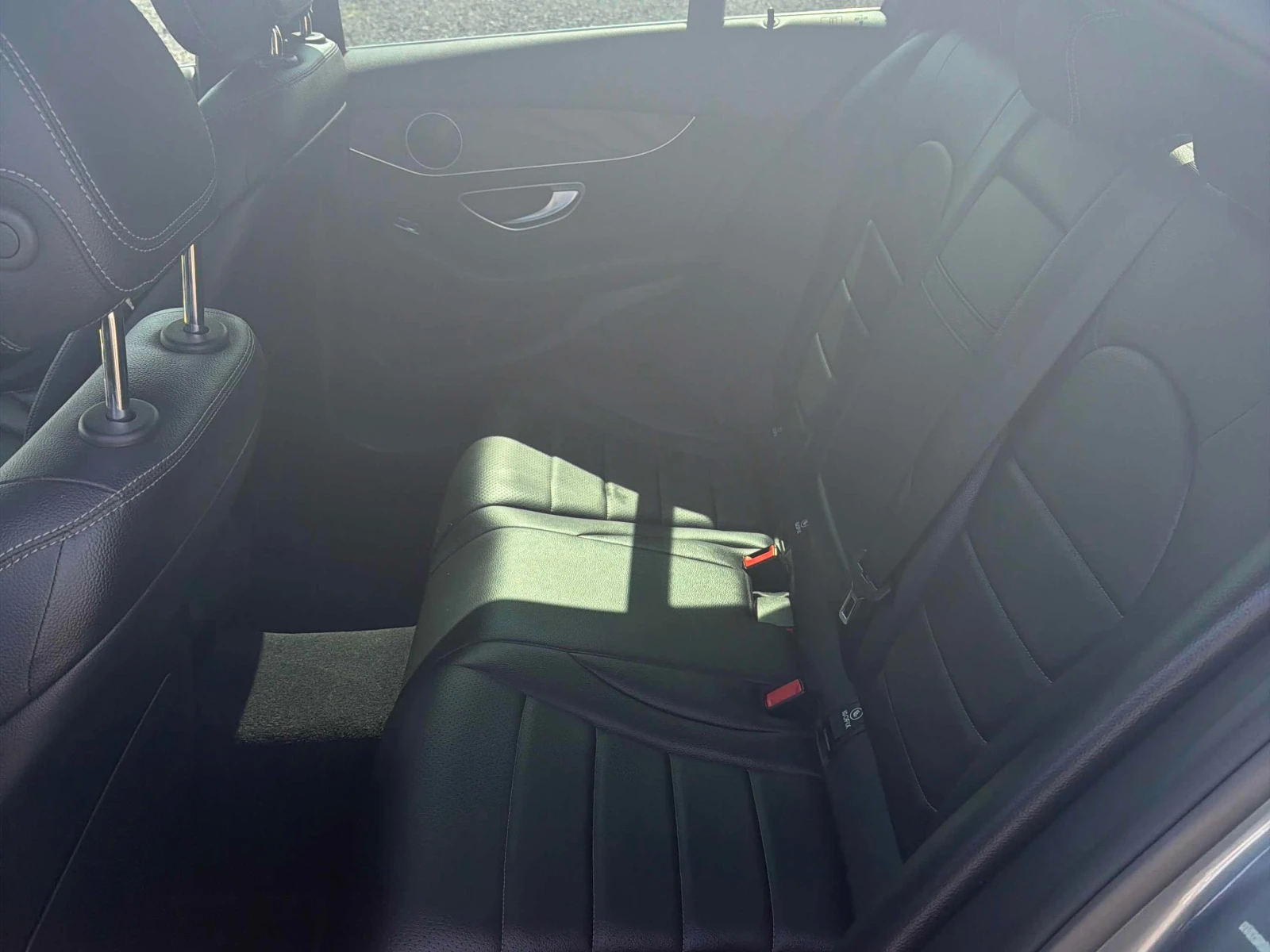 Mercedes-Benz C 300 * CARFAX * ЦЕНА ДО БГ, снимка 11 - Автомобили и джипове - 56061434