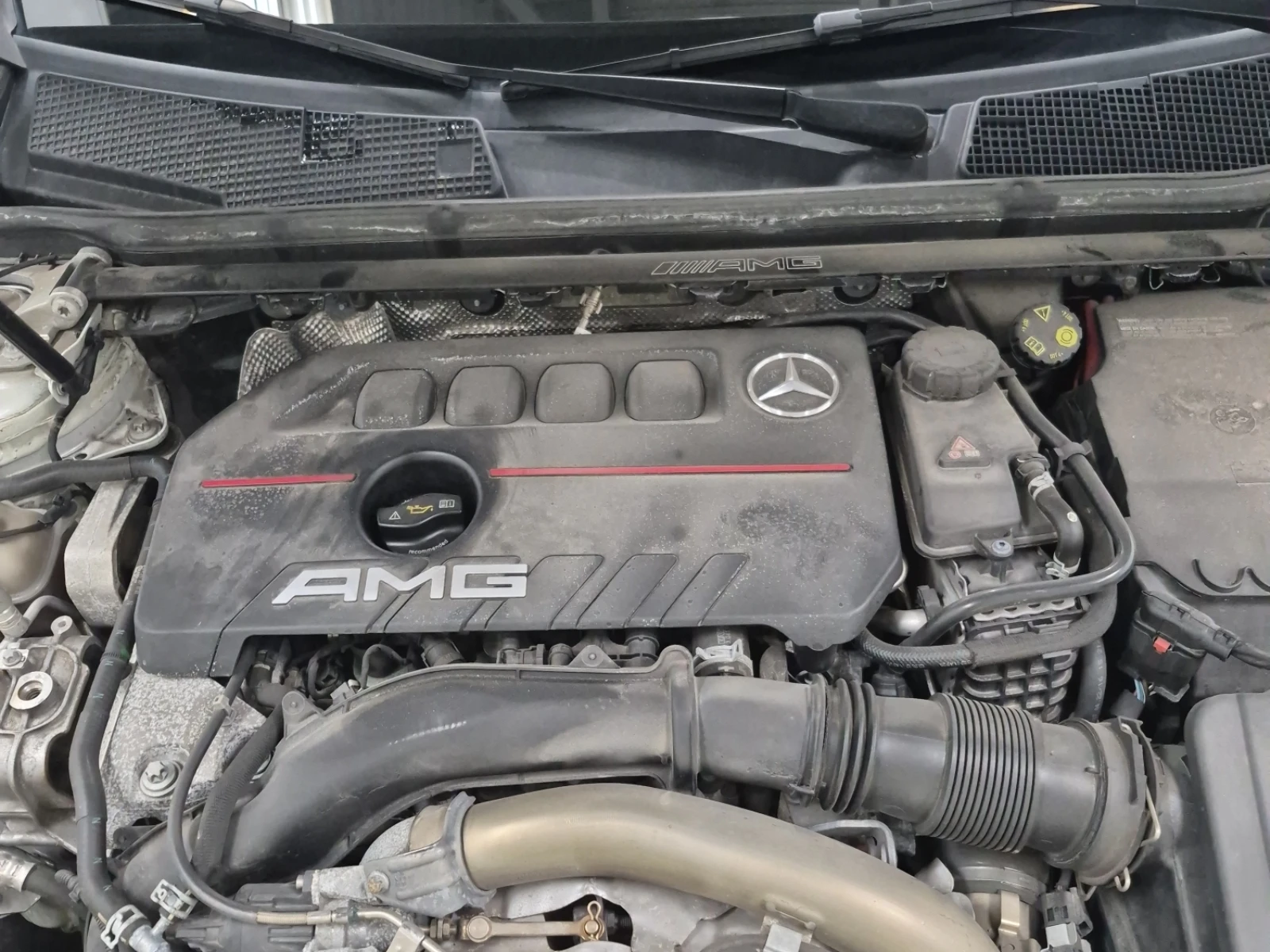 Mercedes-Benz CLA 4matic Coupe Amg Cla 35, снимка 16 - Автомобили и джипове - 56315901