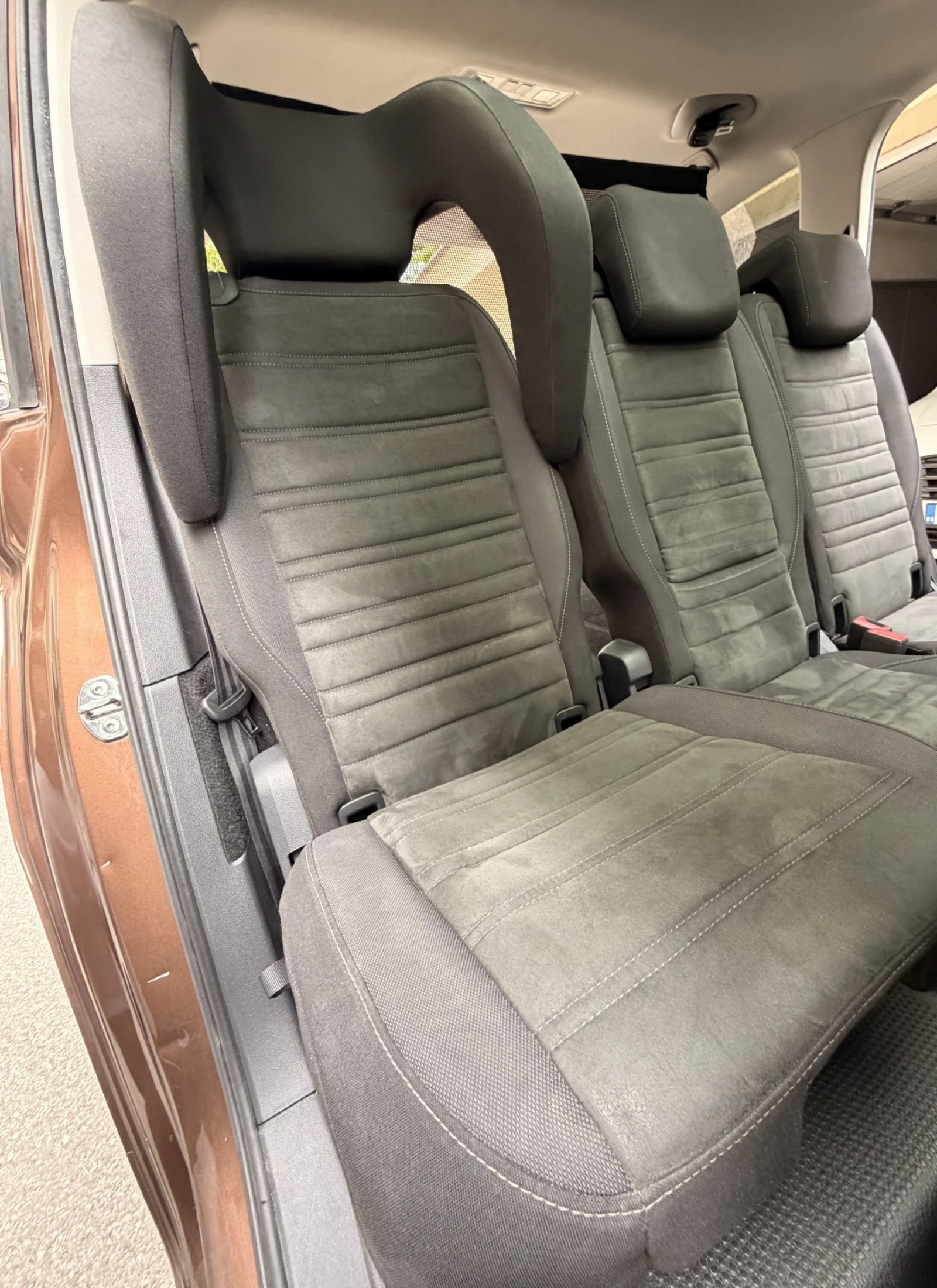 VW Touran VW Touran 2.0 TDI | 6+ 1 | Matrix LED | Distronic  | Mobile.bg � ����������� 14