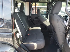 Jeep Wrangler 3.6l Unlimited Sahara, снимка 11