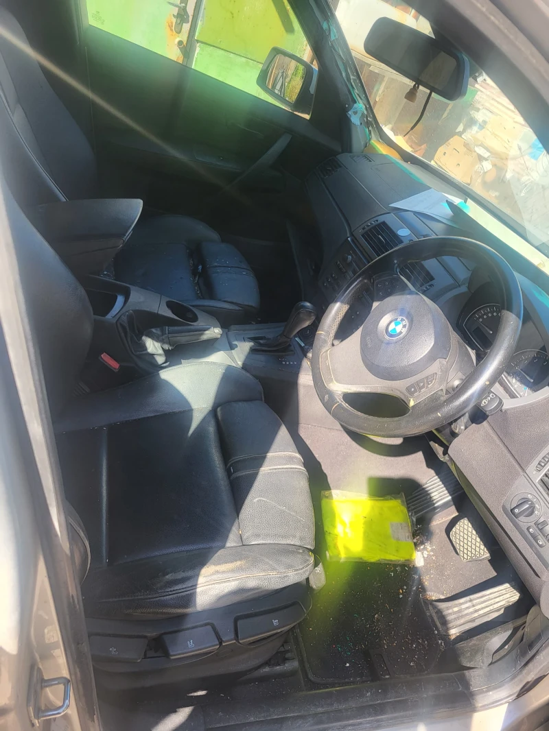 BMW X3 2.5i, снимка 3 - Автомобили и джипове - 51813515