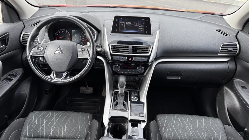 Mitsubishi Eclipse Cross 1.5iTurbo* 163HP* 4x4* AUTOMAT, снимка 11 - Автомобили и джипове - 53029843
