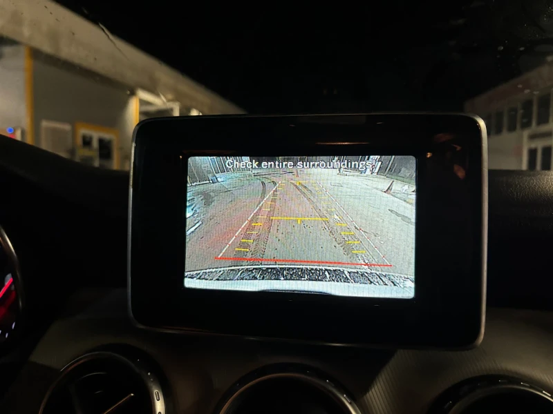 Mercedes-Benz GLA 220, снимка 8 - Автомобили и джипове - 53529192