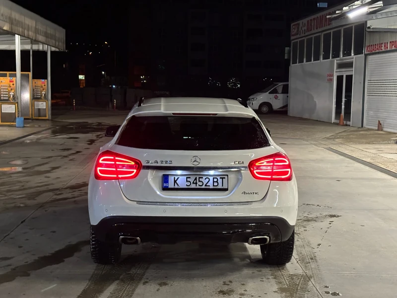 Mercedes-Benz GLA 220, снимка 5 - Автомобили и джипове - 53529192