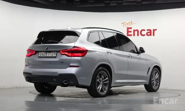 BMW X3 20D * M ПАКЕТ * HUD * ПАНО * ЩОРИ * 4 ПОДГРЕВА * , снимка 3 - Автомобили и джипове - 56127718