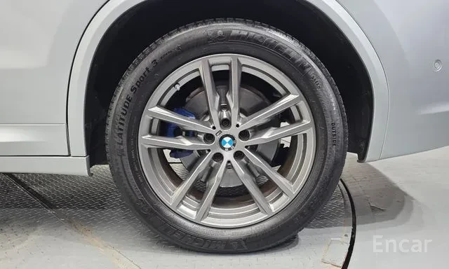 BMW X3 20D * M ПАКЕТ * HUD * ПАНО * ЩОРИ * 4 ПОДГРЕВА * , снимка 5 - Автомобили и джипове - 56127718