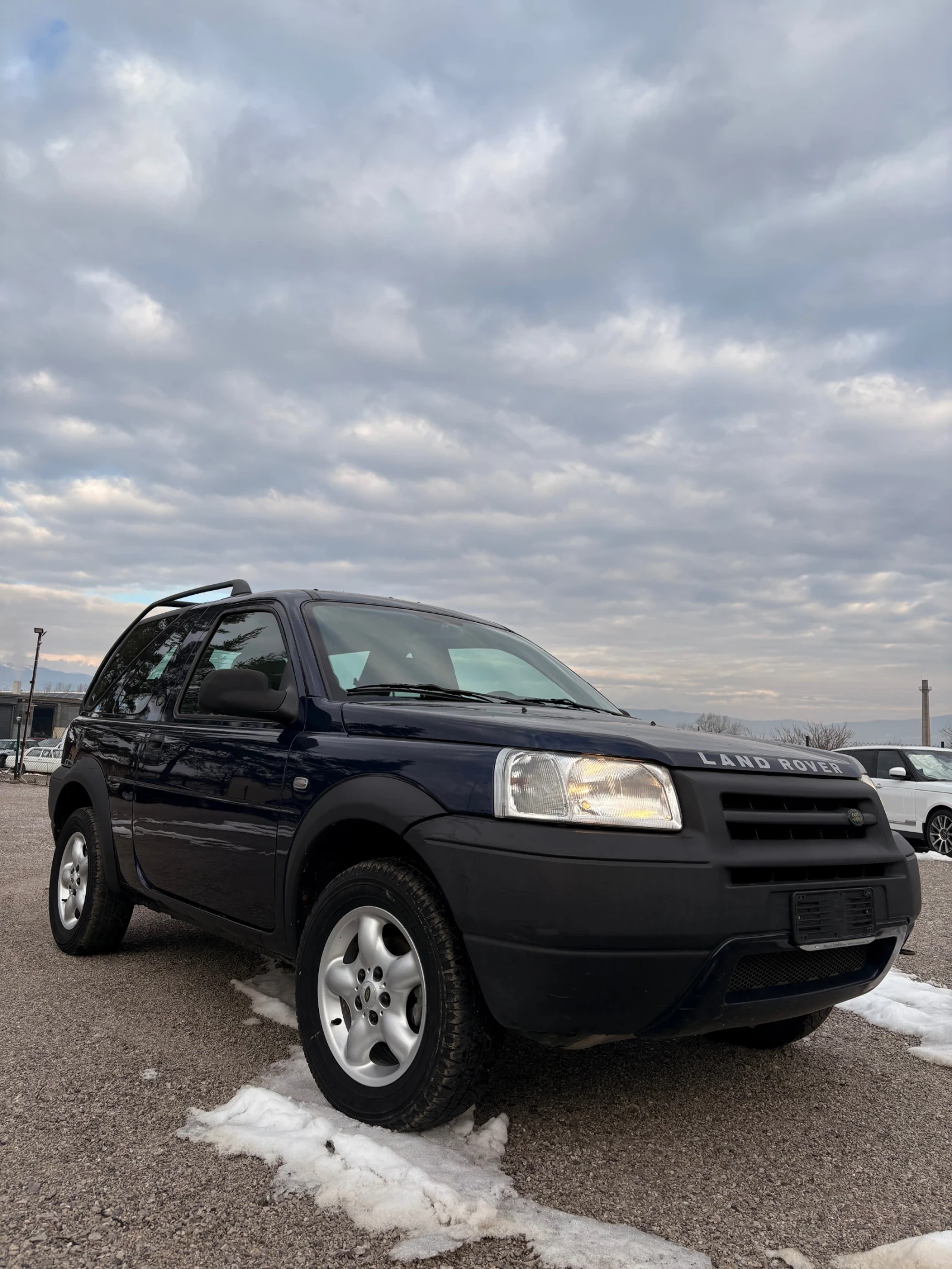 Land Rover Freelander 2.0 TD4 - изображение 3