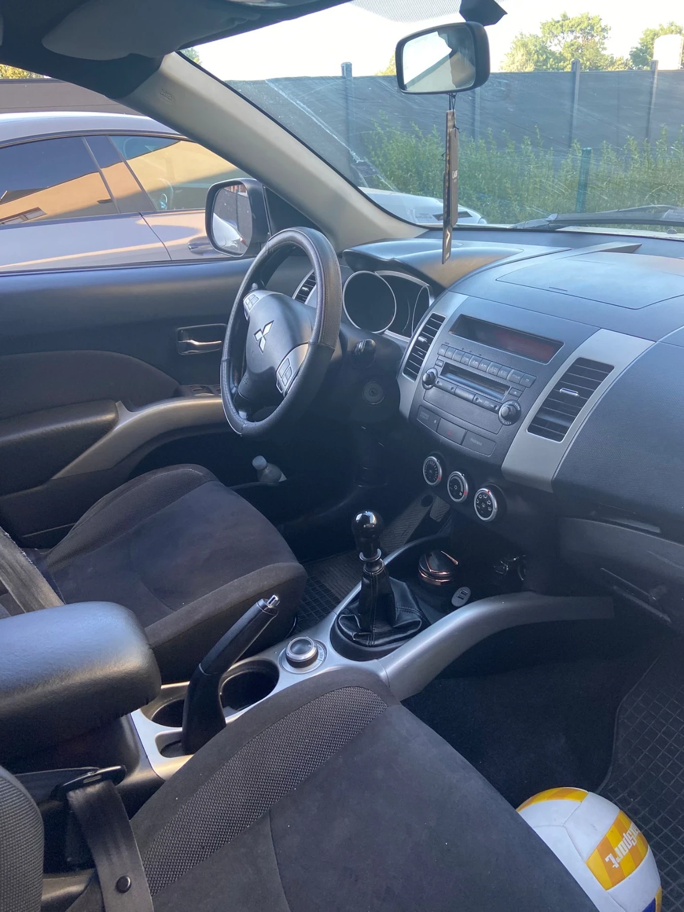 Mitsubishi Outlander 2.0DI D - изображение 7