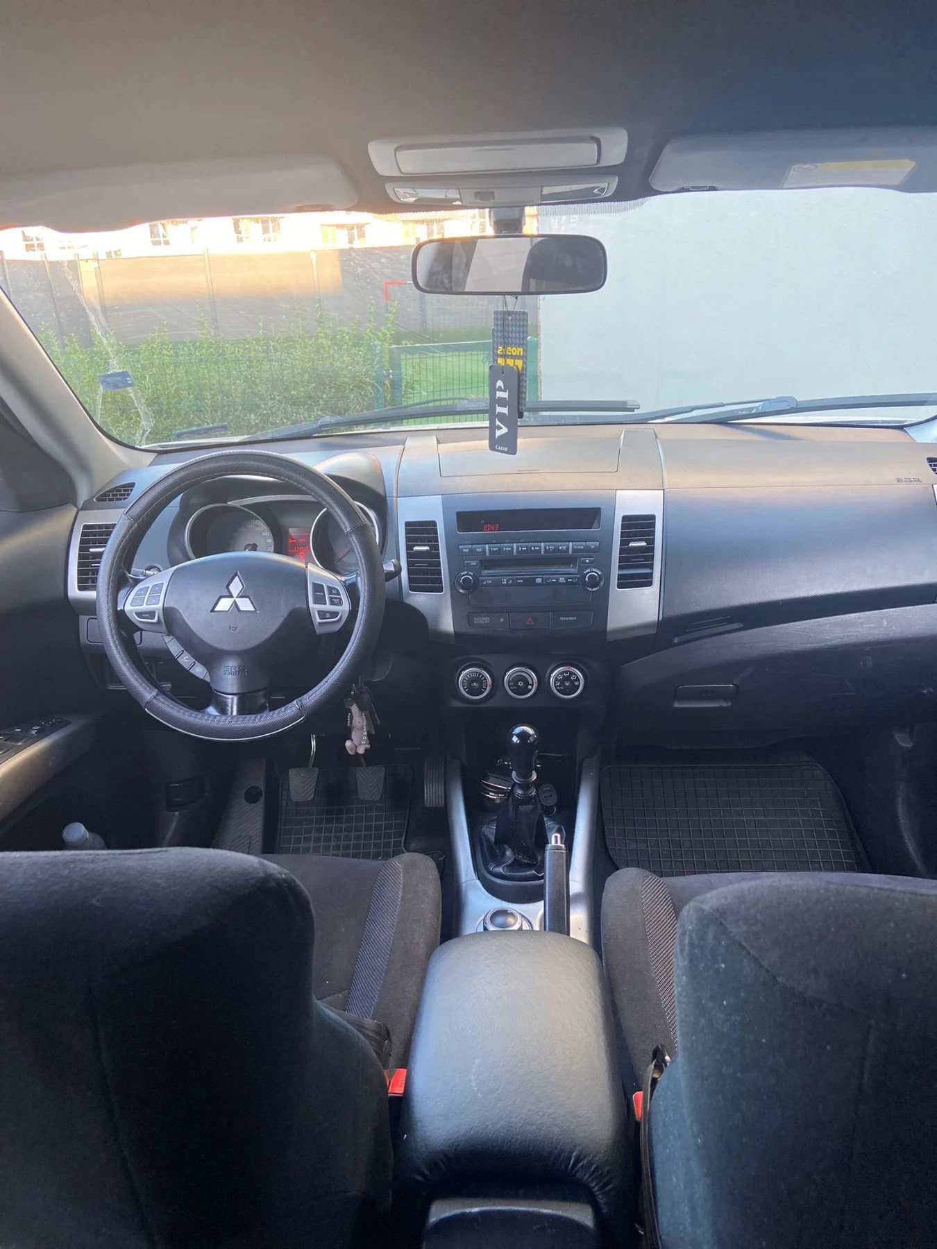 Mitsubishi Outlander 2.0DI D - изображение 8