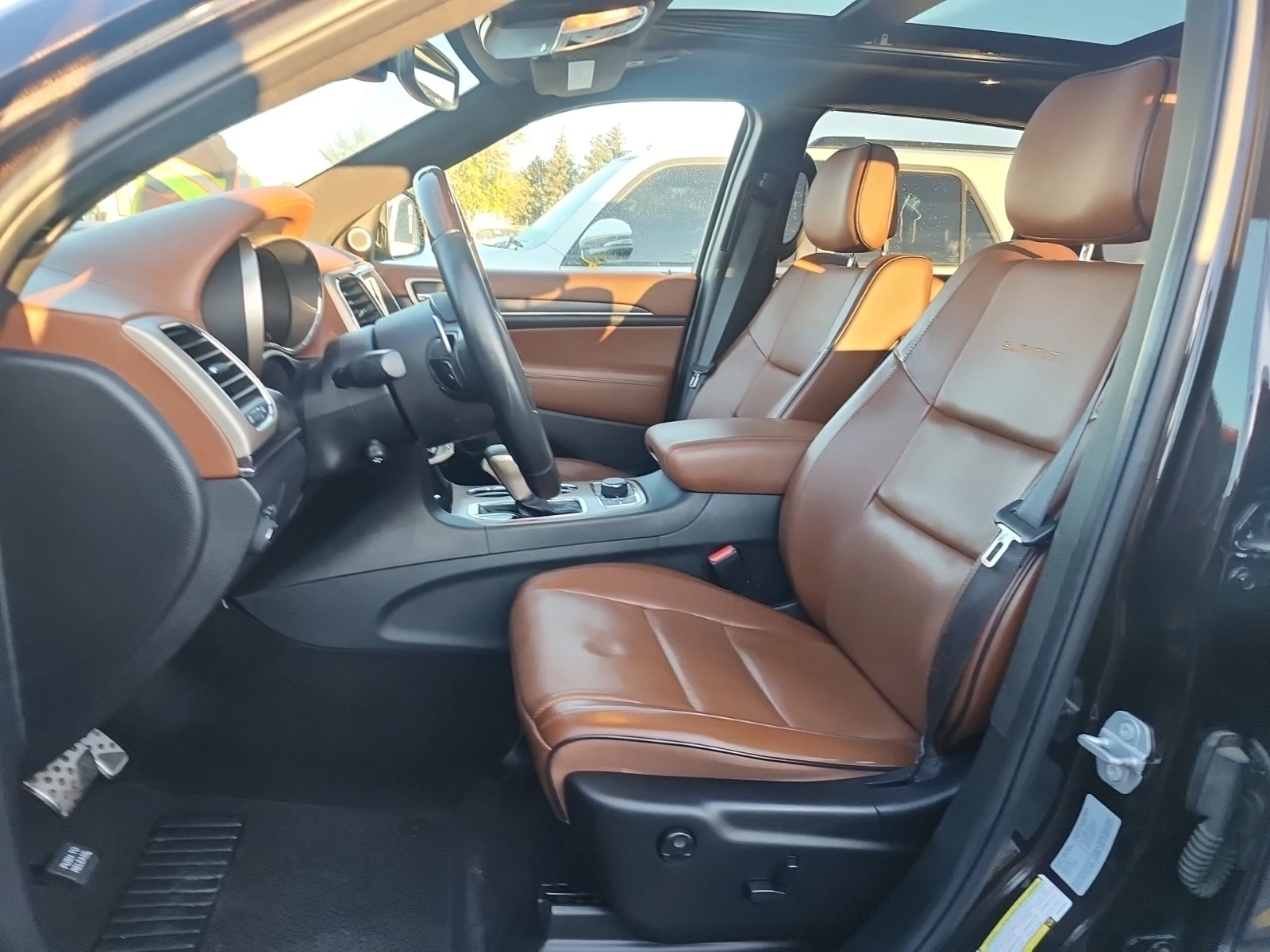 Jeep Grand cherokee Summit* Пано* Камера* Подгрев* H/K музика - изображение 8