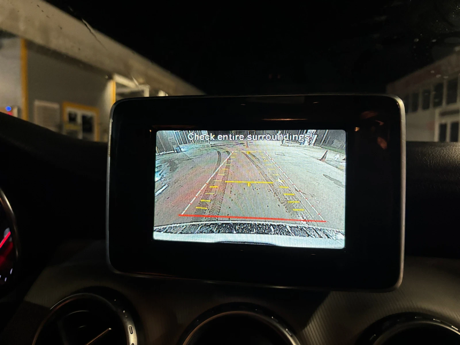 Mercedes-Benz GLA 220  - изображение 8