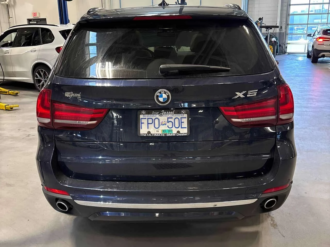 BMW X5 * xDrive35d * CARFAX * ПАНОРАМА * KEYLESS *  - изображение 4
