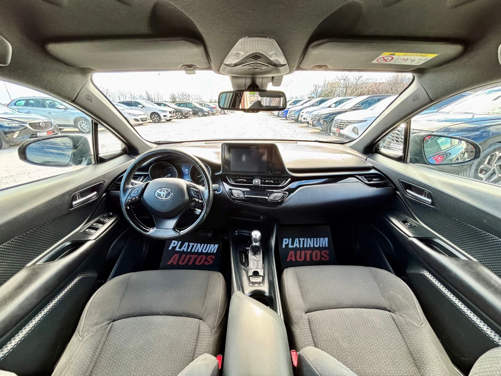 Toyota C-HR 1.8 HYBRID/FACELIFT/ПОДГРЕВ/КАМЕРА, снимка 12 - Автомобили и джипове - 54045373