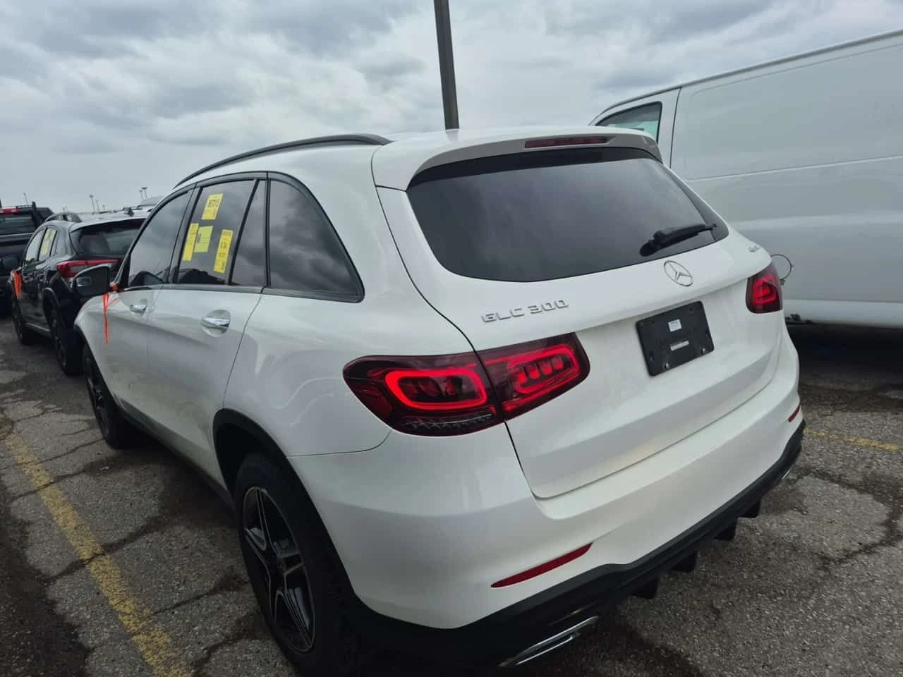 Mercedes-Benz GLC * 300 * CARFAX * ЦЕНА ДО БГ, снимка 4 - Автомобили и джипове - 54123184