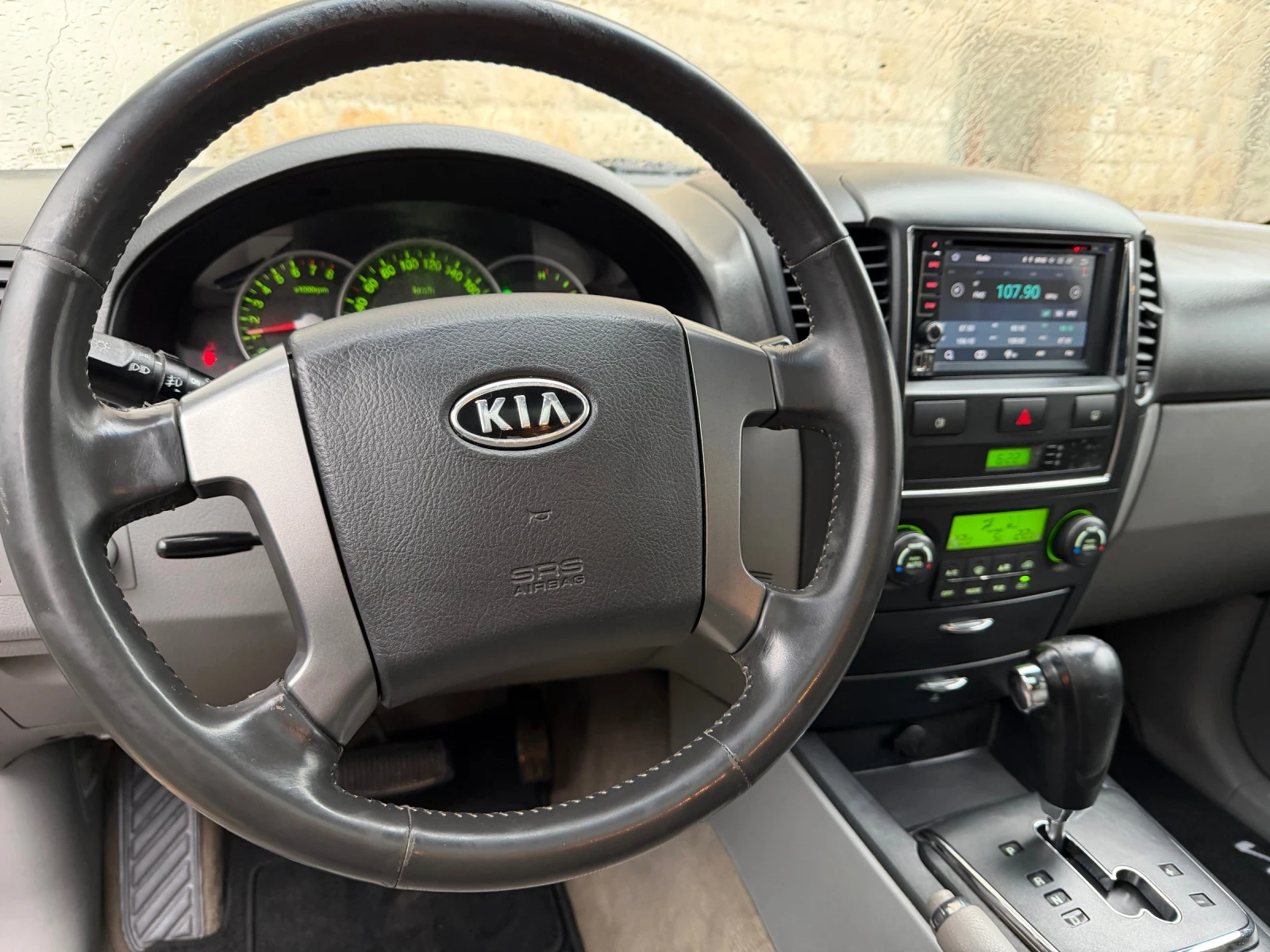 Kia Sorento Нов внос, сервизна история Facelift , снимка 12 - Автомобили и джипове - 54308983