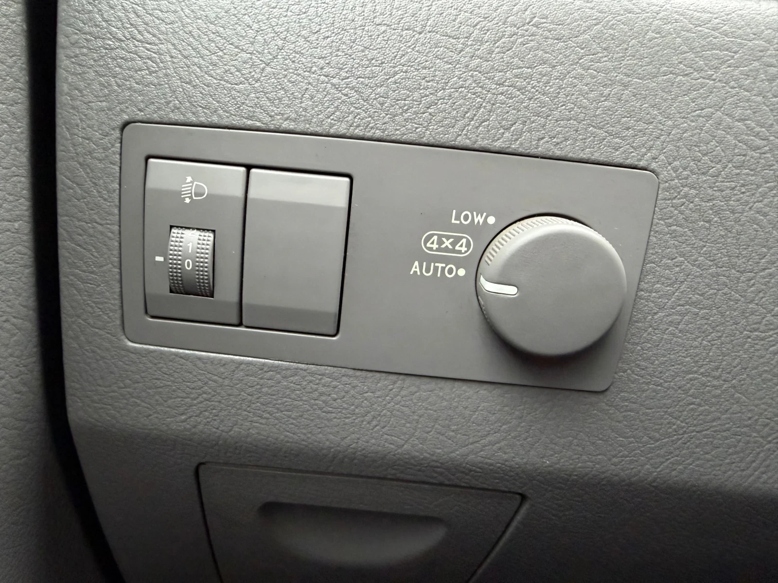 Kia Sorento Нов внос, сервизна история Facelift , снимка 14 - Автомобили и джипове - 54308983