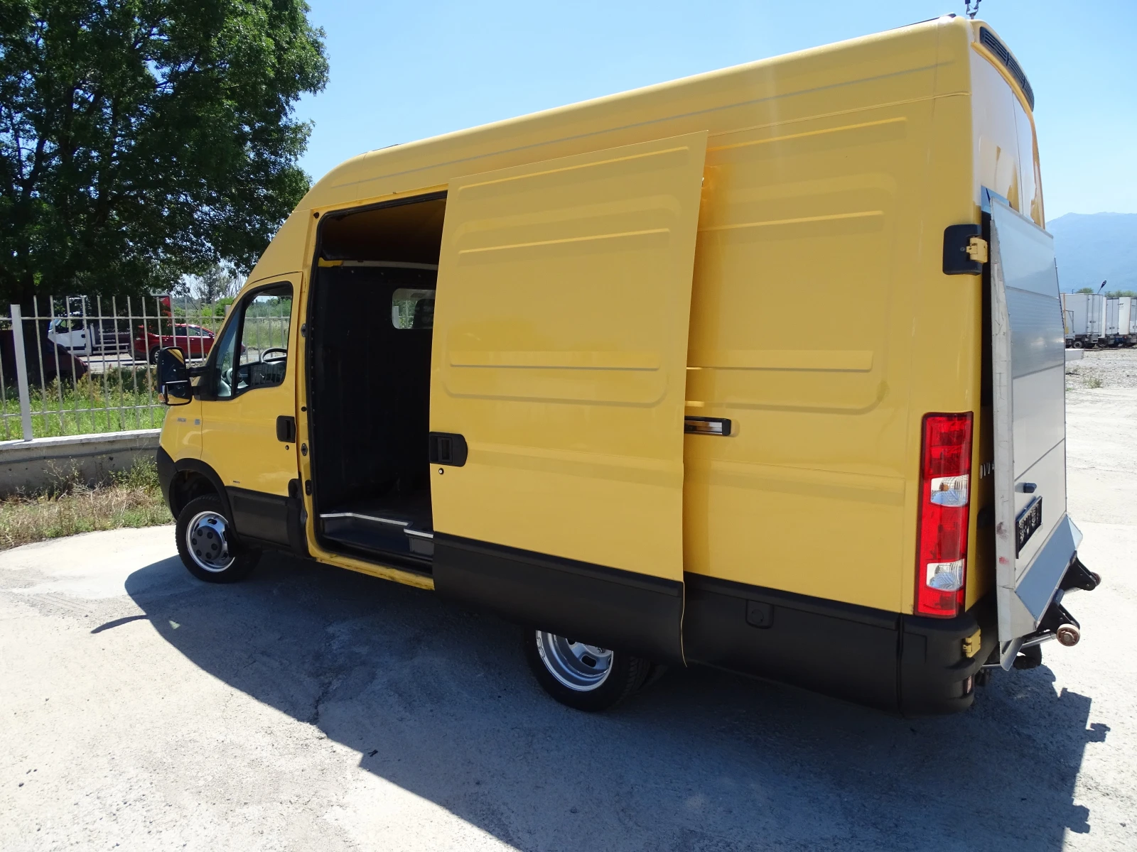 Iveco 35c18 3.0HPI  . * *  | Mobile.bg   12