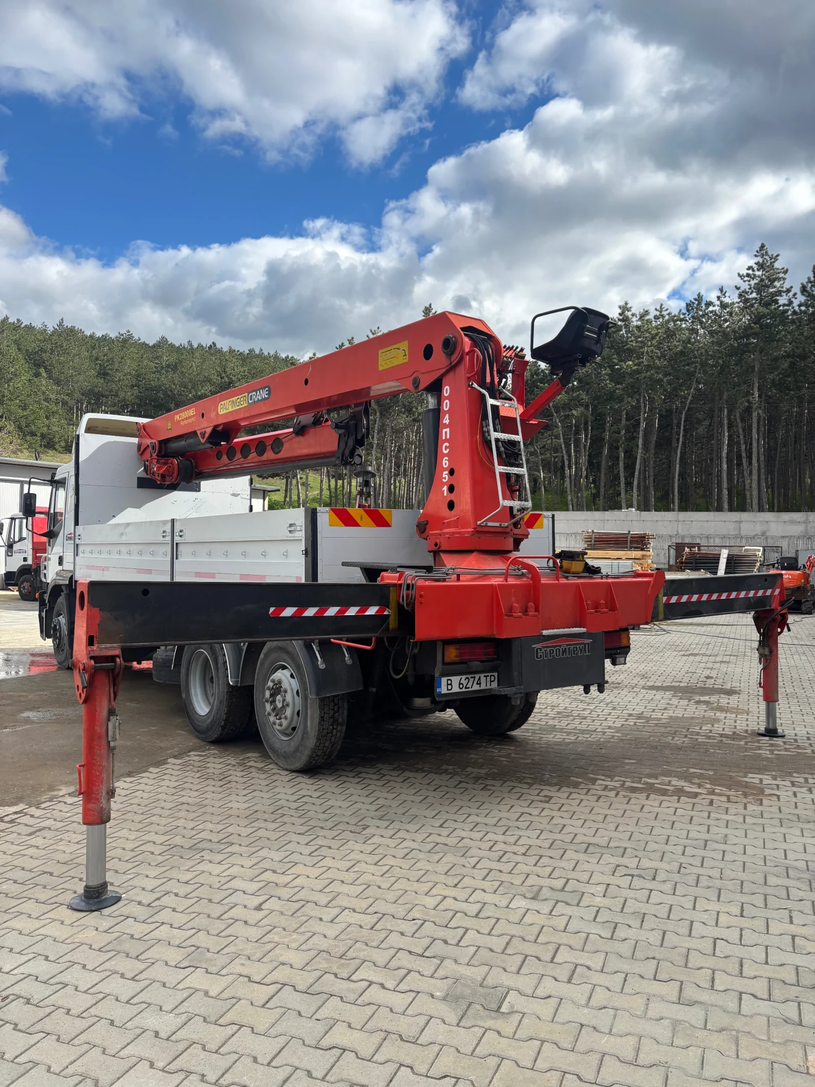 Iveco Stralis AT 260 C31 N/КРАН 28.5М/26000кг - изображение 5