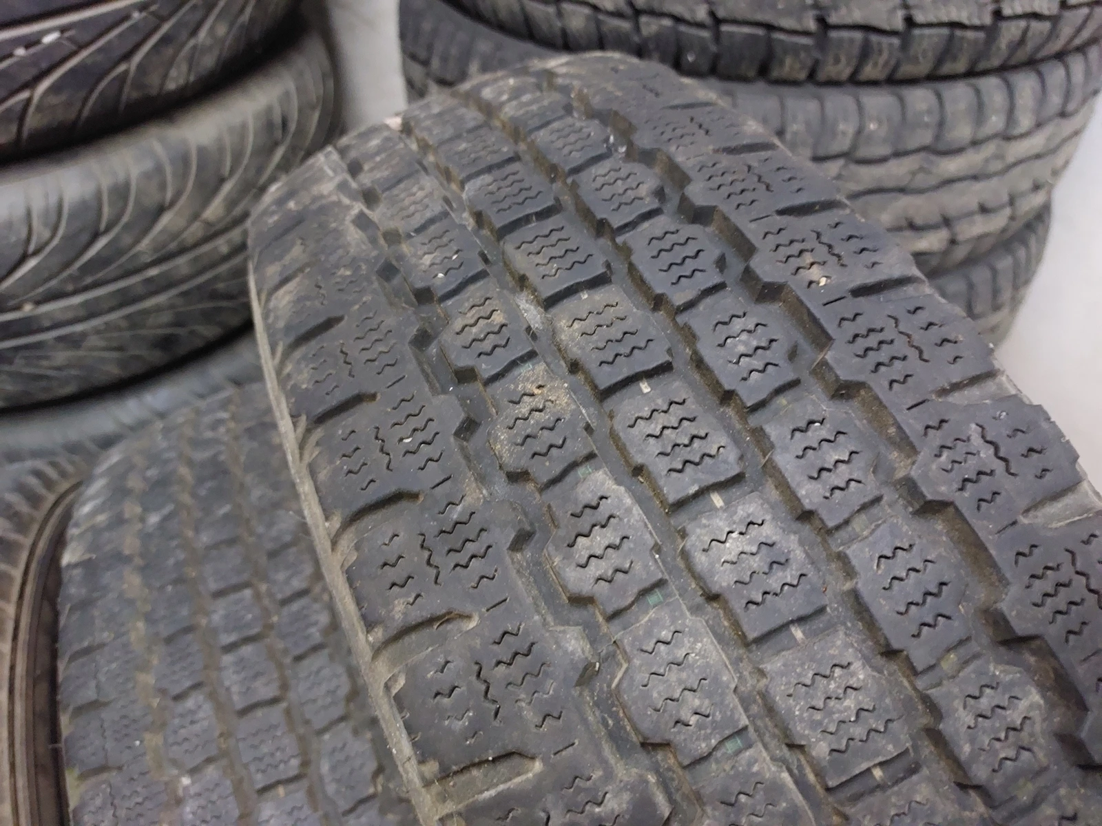 ���� 205/75R16 | Mobile.bg � ����������� 4