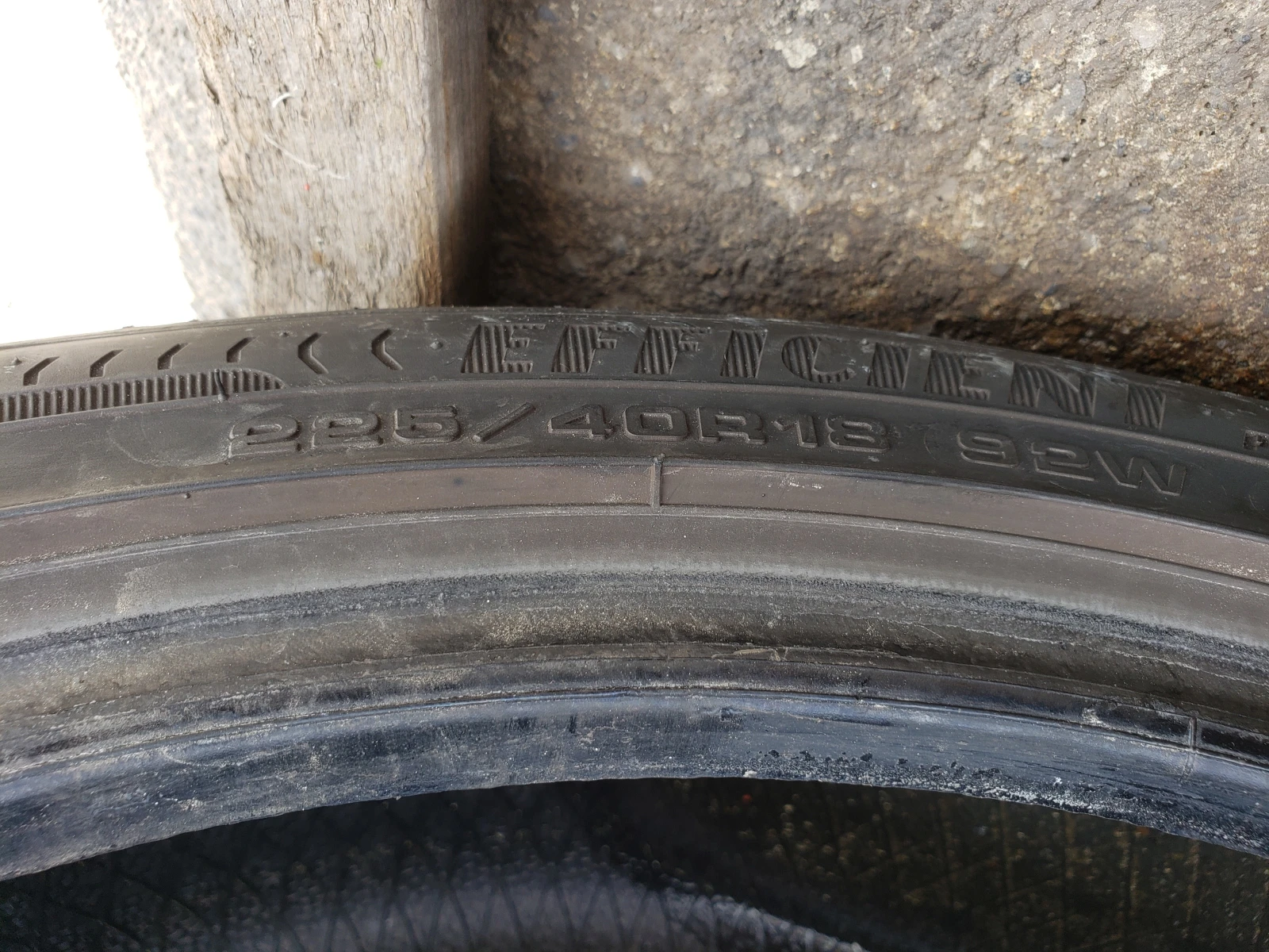Гуми Летни 225/40R18, снимка 5 - Гуми и джанти - 54638744