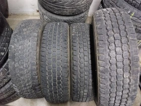 Гуми Зимни 205/75R16, снимка 1 - Гуми и джанти - 37984720