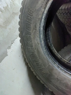 Гуми Зимни 205/75R16, снимка 5 - Гуми и джанти - 37984720