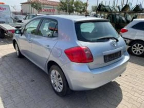Toyota Auris 1.6, снимка 2
