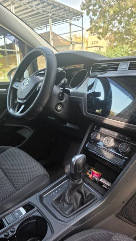 VW Touran 2.0 TDI Автоматик , снимка 10