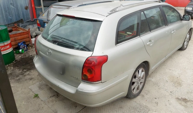 Toyota Avensis D4D 116 кс , снимка 4 - Автомобили и джипове - 39236030