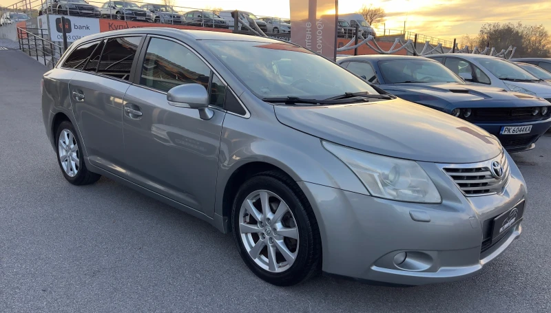 Toyota Avensis 2.0I НОВ ВНОС , снимка 3 - Автомобили и джипове - 48014742