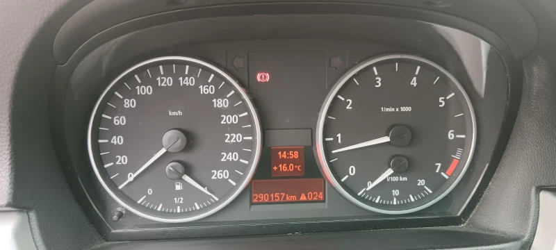 BMW 320, снимка 12 - Автомобили и джипове - 48676536