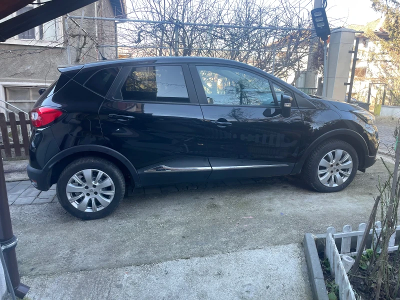 Renault Captur 1.5 DCI, снимка 3 - Автомобили и джипове - 48879644