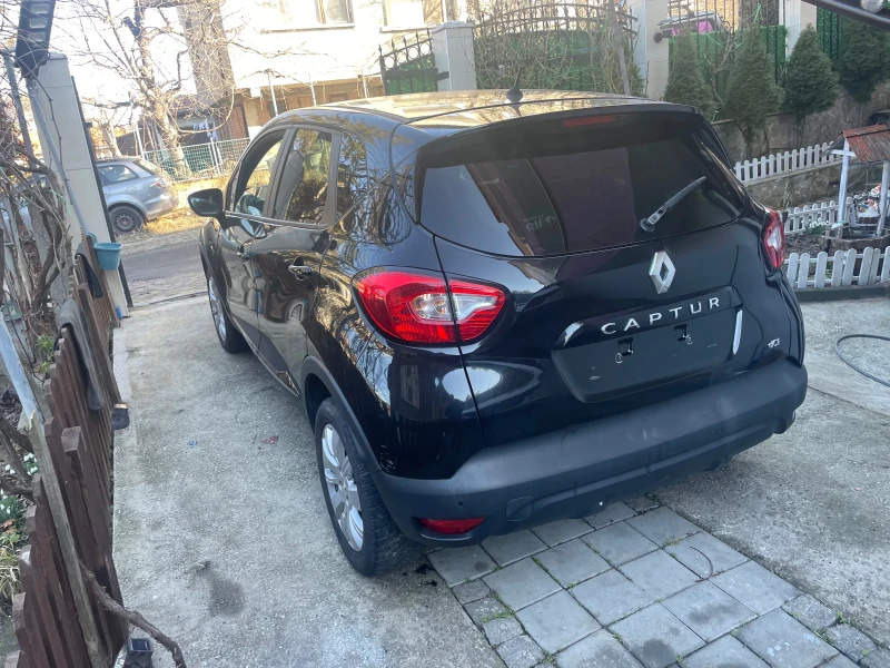 Renault Captur 1.5 DCI, снимка 5 - Автомобили и джипове - 48879644