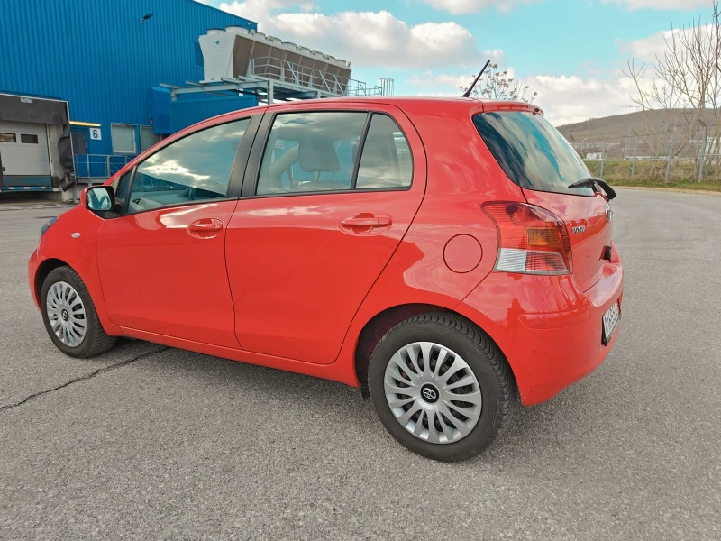 Toyota Yaris 1.3i 101кс. внос Германия, снимка 5 - Автомобили и джипове - 49224011