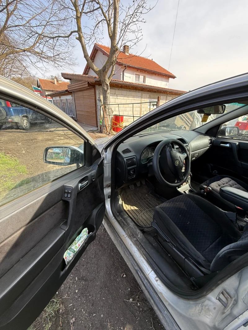 Opel Astra, снимка 6 - Автомобили и джипове - 49547455