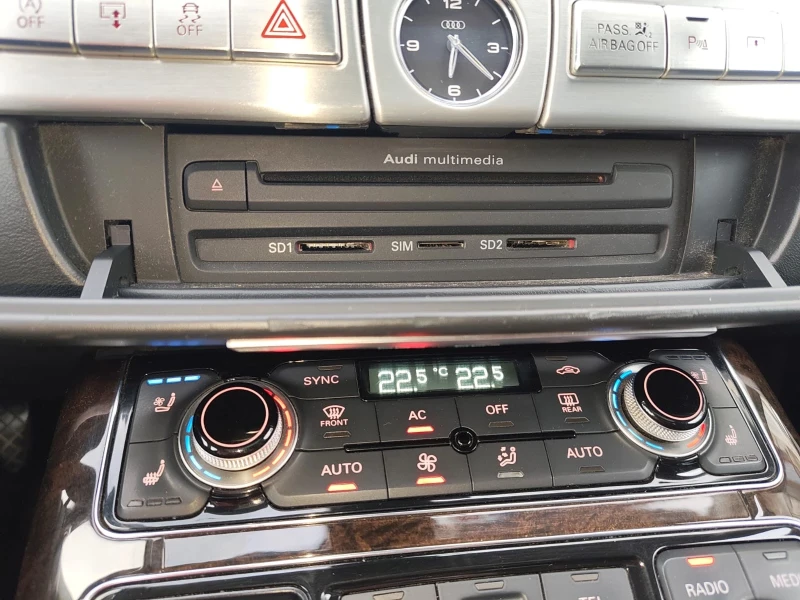 Audi A8 4.2 TDI FULL MAX 351+ + + LIZING TOP, снимка 15 - Автомобили и джипове - 52352384