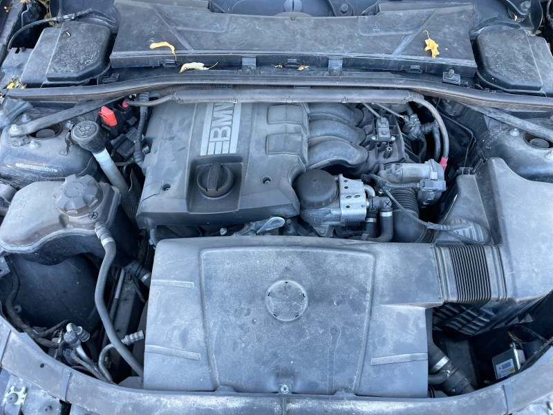 BMW 320, снимка 15 - Автомобили и джипове - 52026394