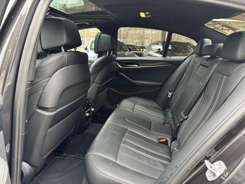 BMW 530 d xDrive, снимка 15 - Автомобили и джипове - 53507038