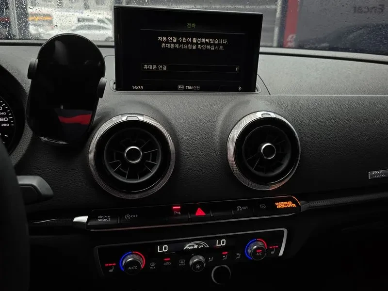Audi A3 40 Tfsi 8V, снимка 15 - Автомобили и джипове - 55142281