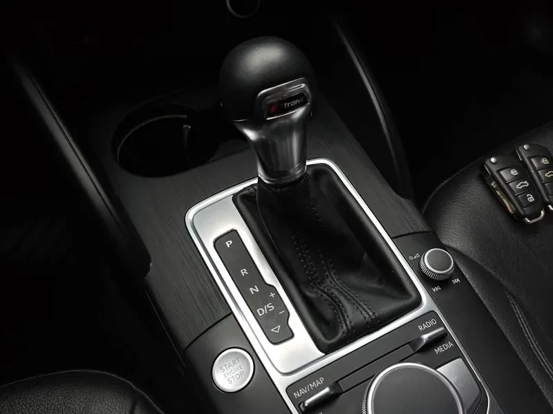 Audi A3 40 Tfsi 8V, снимка 9 - Автомобили и джипове - 55142281