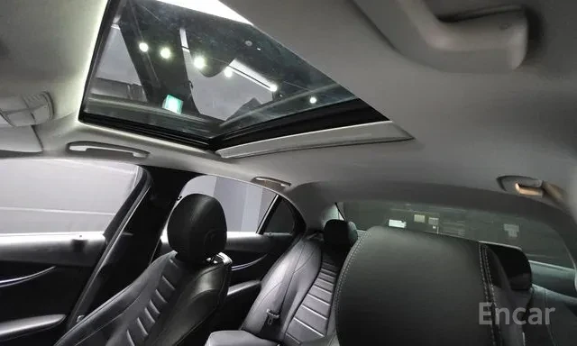 Mercedes-Benz E 220 D * AMG LINE * HEAD UP * ПАНОРАМА * , снимка 11 - Автомобили и джипове - 55392389