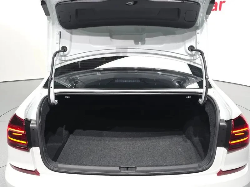 VW Passat 2.0 TFSI, снимка 15 - Автомобили и джипове - 55446657