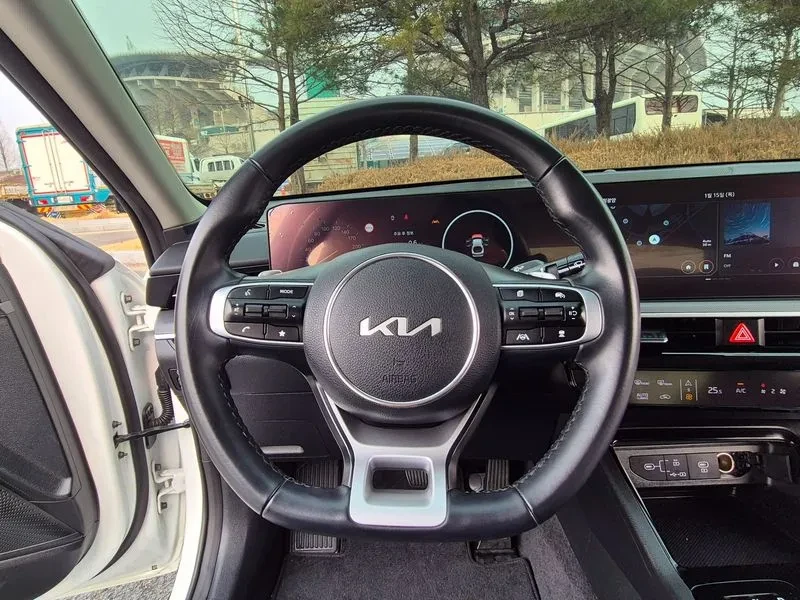 Kia K5 1.6 Turbo Prestige, снимка 11 - Автомобили и джипове - 55738898