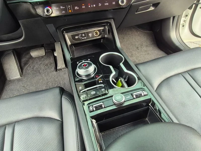 Kia K5 1.6 Turbo Prestige, снимка 12 - Автомобили и джипове - 55738898