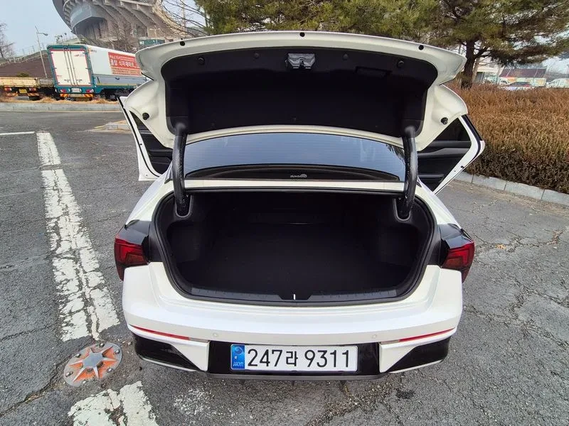 Kia K5 1.6 Turbo Prestige, снимка 5 - Автомобили и джипове - 55738898