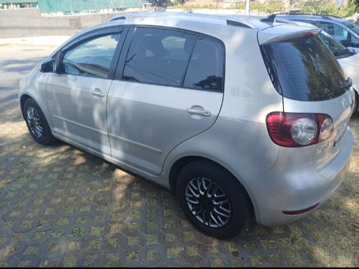 VW Golf Plus 1.6 TDI, снимка 3 - Автомобили и джипове - 56261139