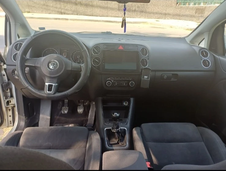 VW Golf Plus 1.6 TDI, снимка 6 - Автомобили и джипове - 56261139