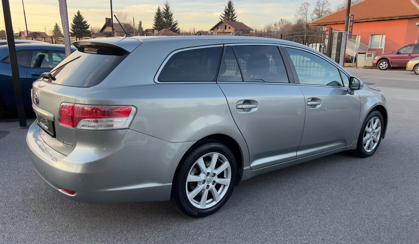 Toyota Avensis 2.0I НОВ ВНОС  - изображение 4