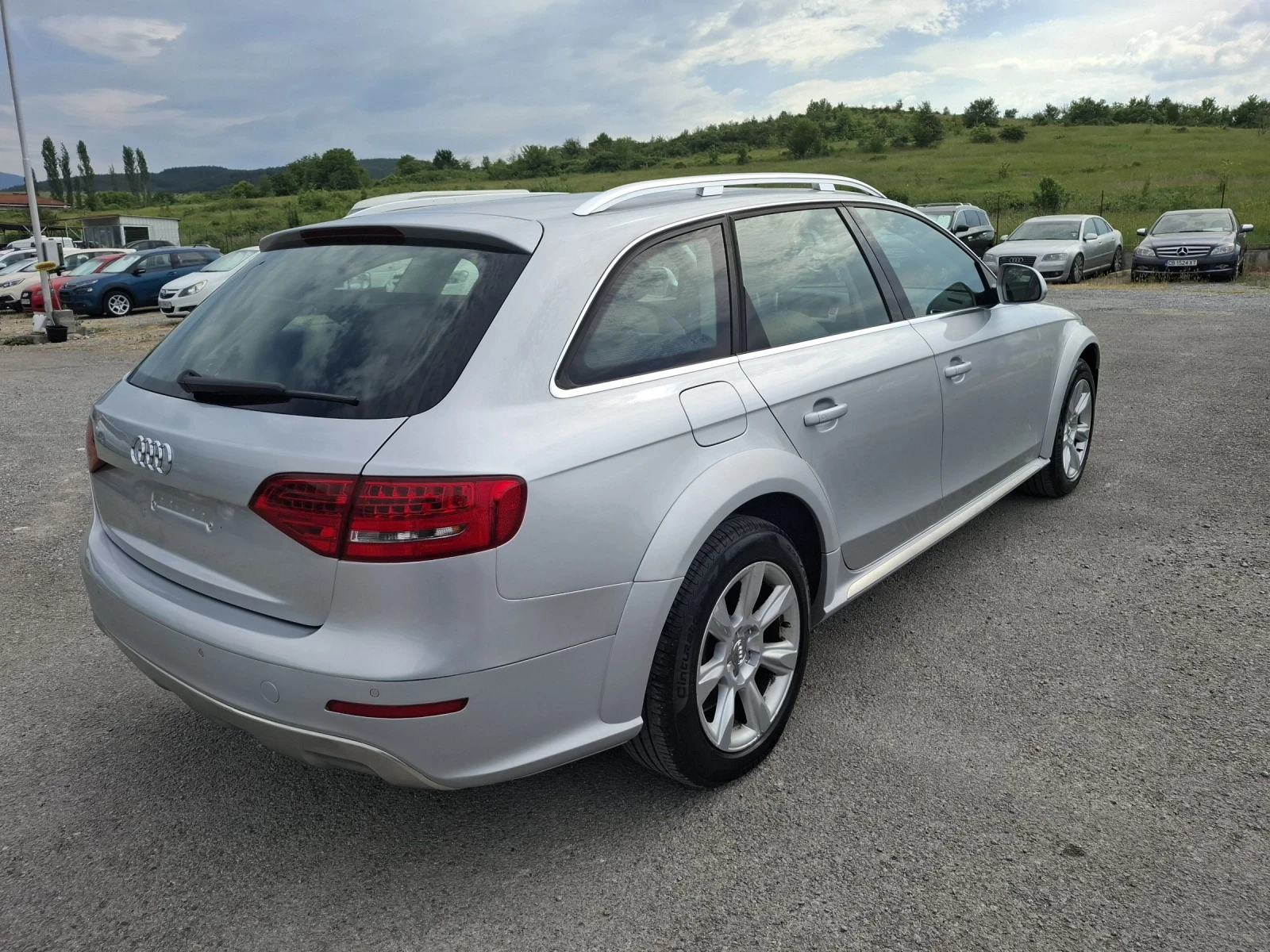 Audi A4 Allroad 2, 0 TDI-170к.с.-Euro5 - изображение 5