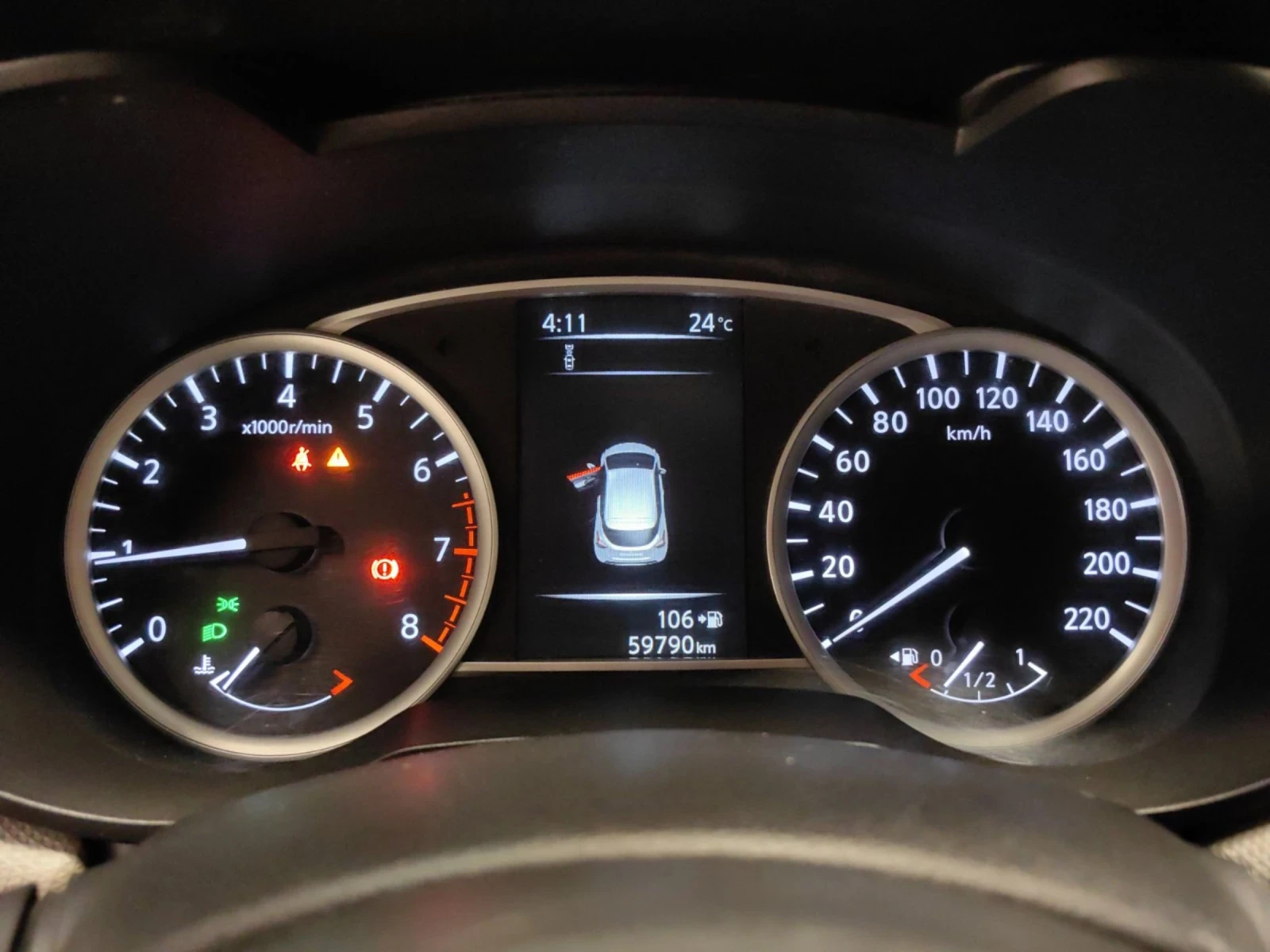Nissan Micra 1.0 16v* 59000КМ* CARPLAY* НАВИ* ТЕМПОМАТ* ПАРКТРО - изображение 10